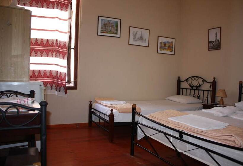 Отель Mme Bassia