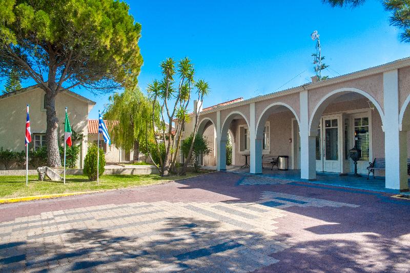 호텔 Mouikis Sun Village