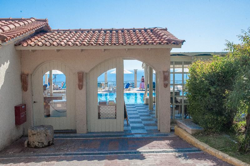 호텔 Mouikis Sun Village