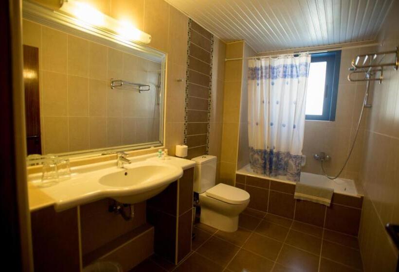 فندق Neos Ikaros