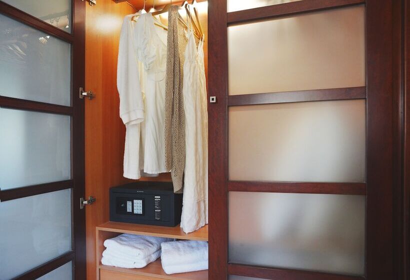 ホテル Nereids Apartments