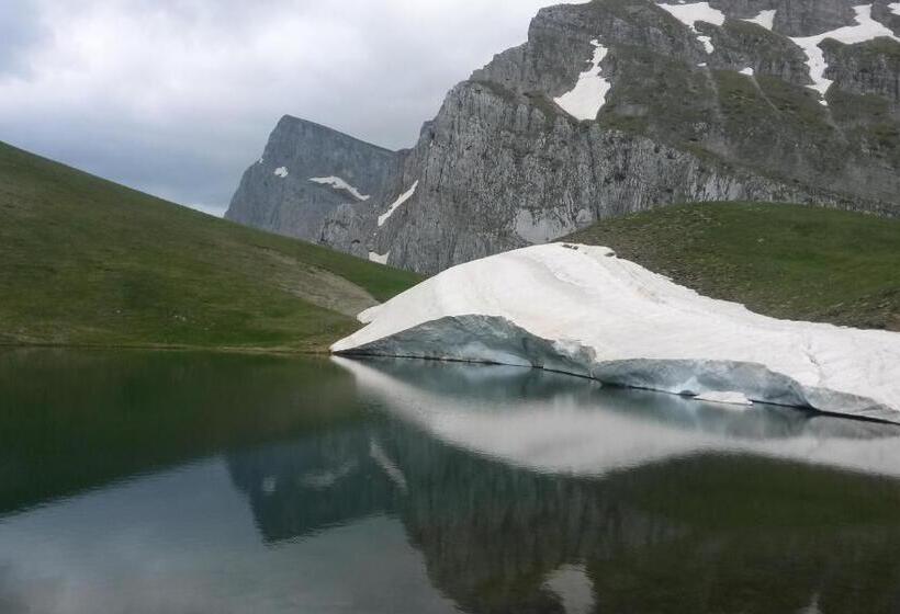 בית מלון כפרי Orestis House