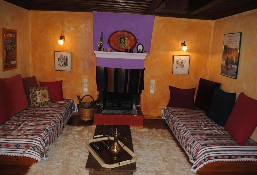 בית מלון כפרי Orestis House