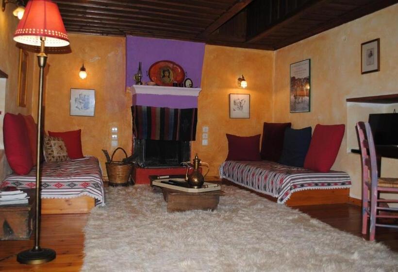 בית מלון כפרי Orestis House