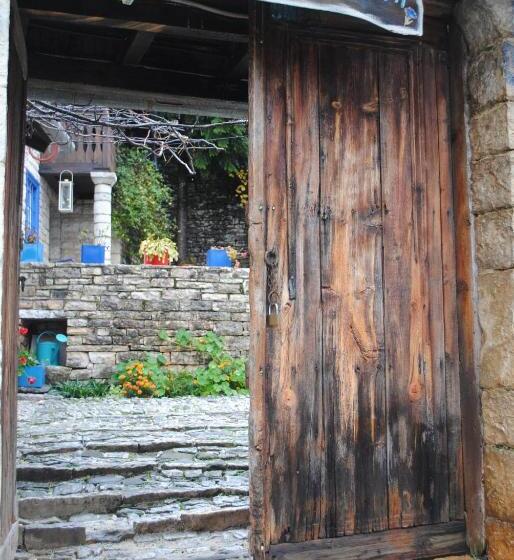 בית מלון כפרי Orestis House