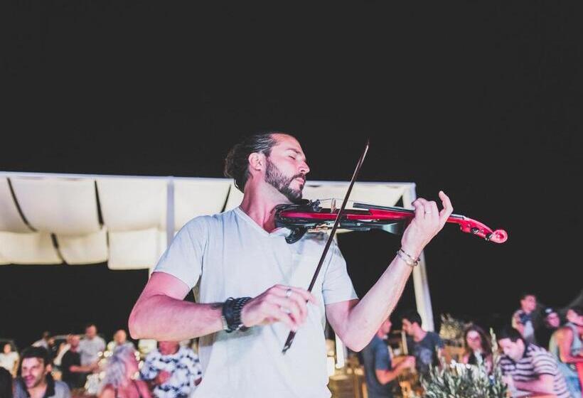 בית מלון כפרי Ostria Resort & Spa