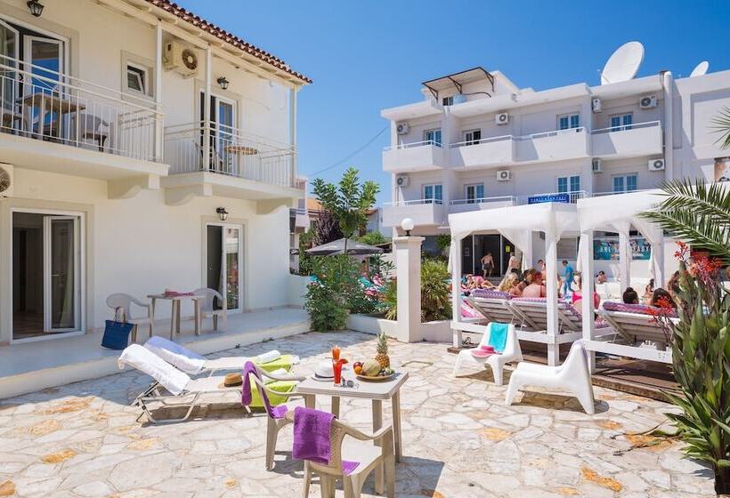 ホテル Paralia Studios