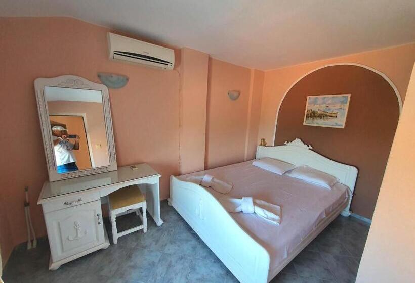 Family Hotel Paros 2