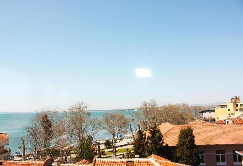 Family Hotel Paros 2