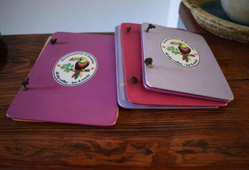 호텔 Poco Loco Bed & Breakfast