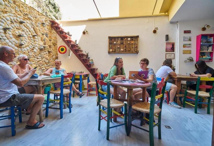 호텔 Poco Loco Bed & Breakfast