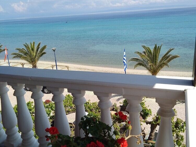 Hotel Polychrono Beach