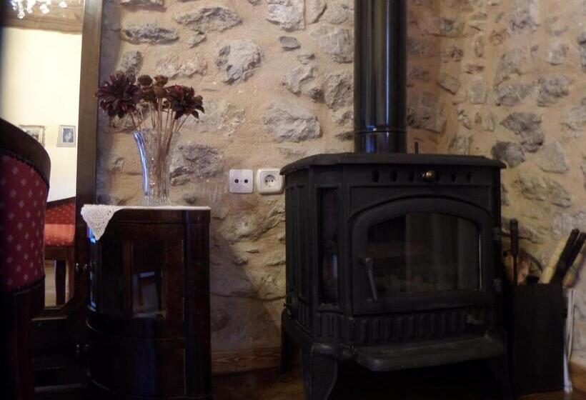 בית מלון כפרי Proselinos