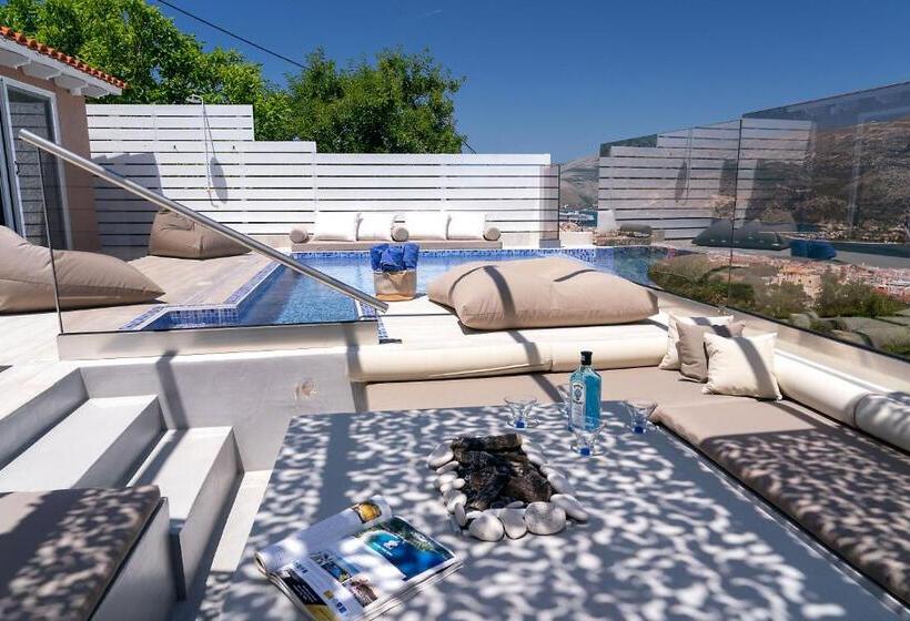 교외 호텔 The L Suites & Apartments