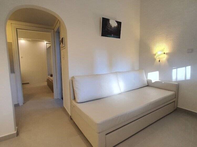 교외 호텔 The L Suites & Apartments