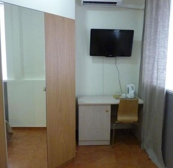 هتل Russian Apartments On Zubovsky