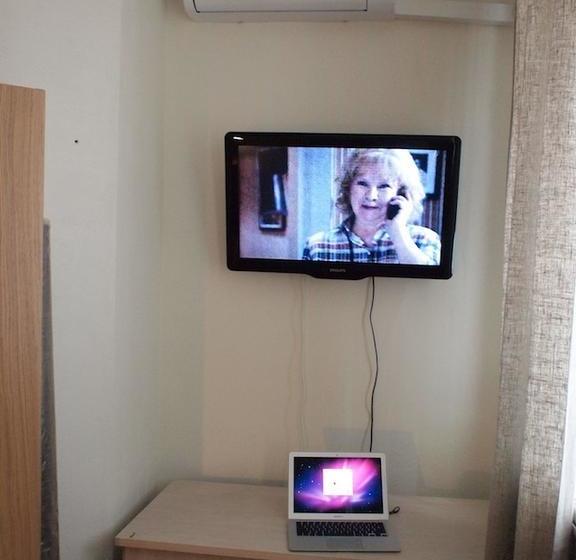 هتل Russian Apartments On Zubovsky