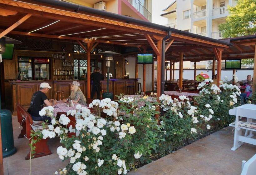 Ryor Hotel All Inclusive & Free Parking