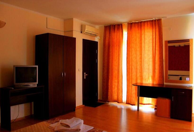 Ryor Hotel All Inclusive & Free Parking