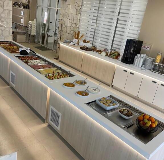 호텔 Siviris Golden Beach