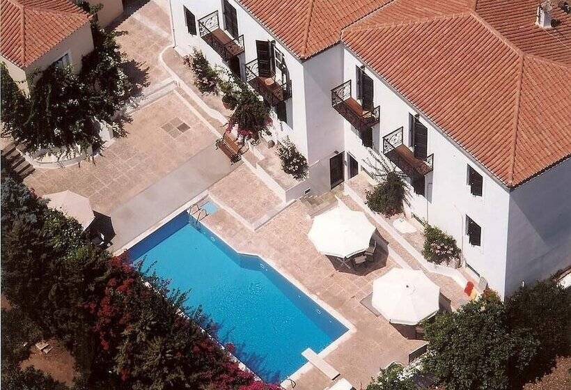 בית מלון כפרי Spetses Retreat Accommodation