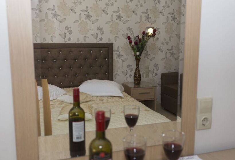 فندق Studio Ristas 2