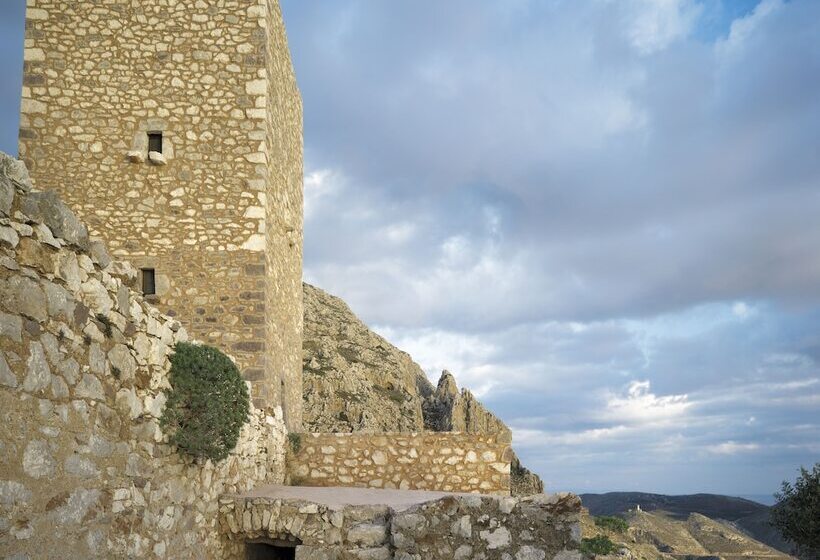 Отель Tainaron Blue Retreat