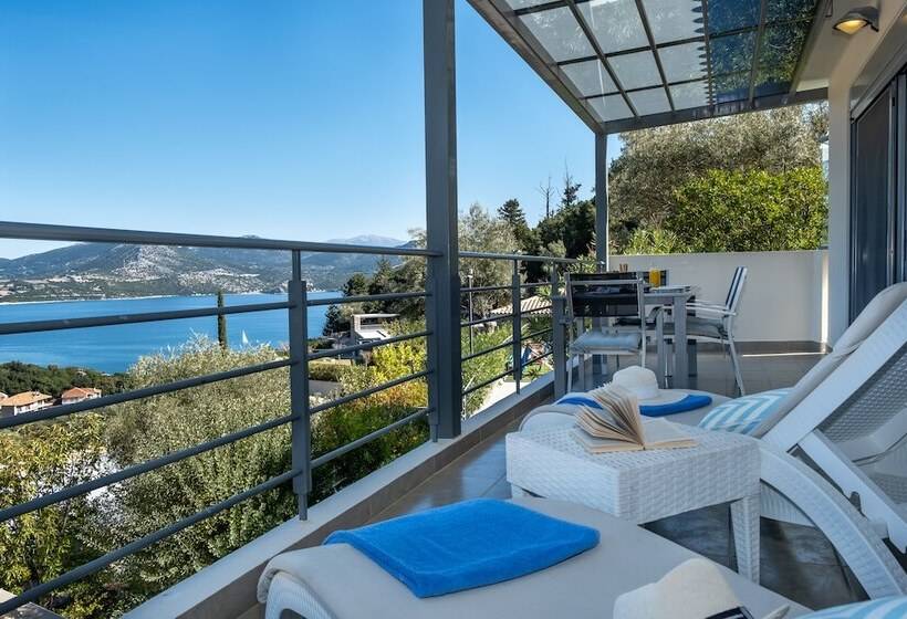 هتل Thealos Village