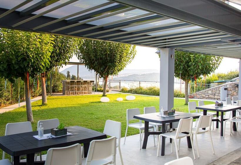 هتل Thealos Village