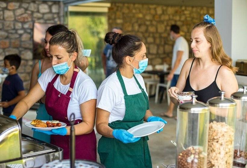 호텔 Thealos Village