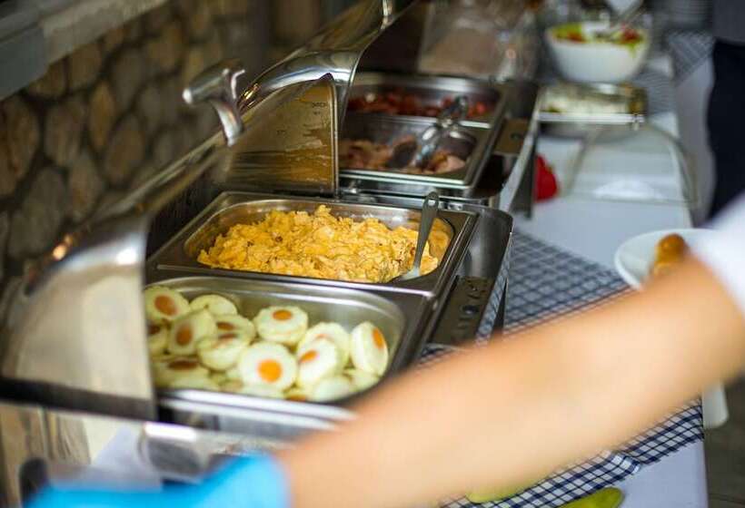 호텔 Thealos Village