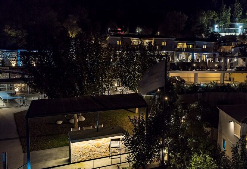 호텔 Thealos Village