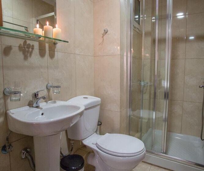 Отель Theofilos City