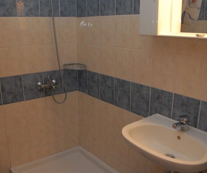 בית מלון כפרי Tilos Fantasy