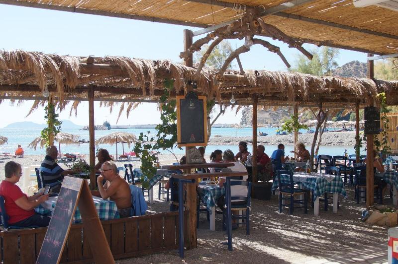 فندق Tropica Club