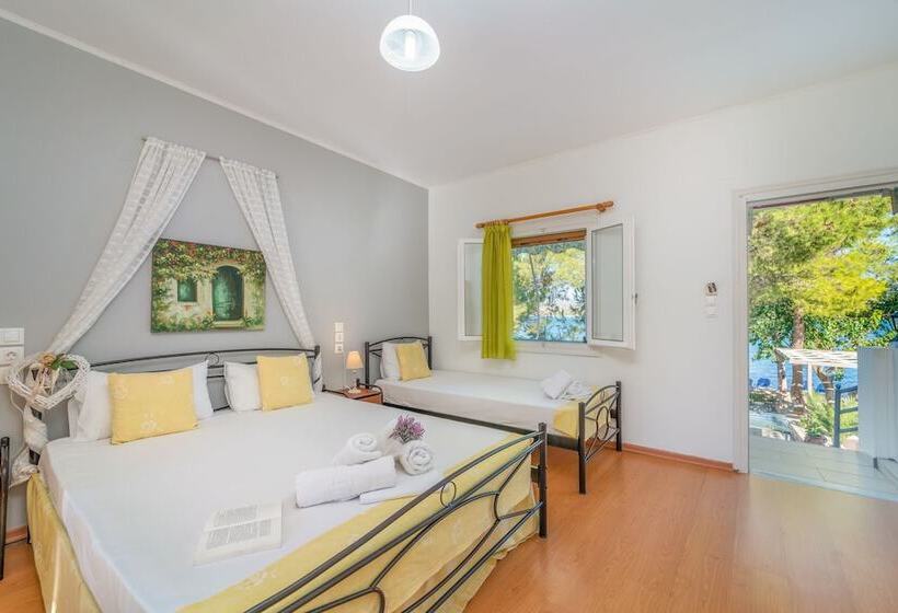 هتل Villa Flisvos