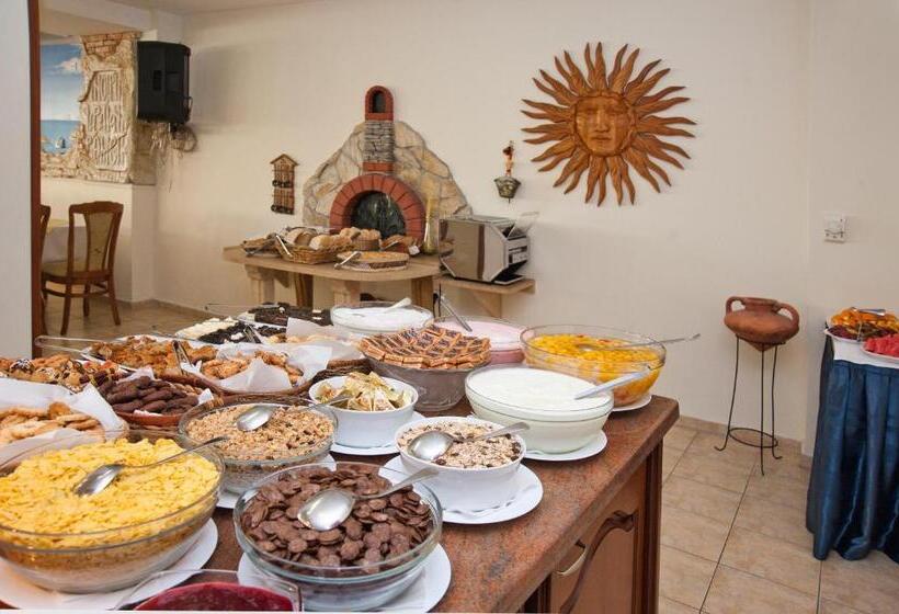 Отель Villa List