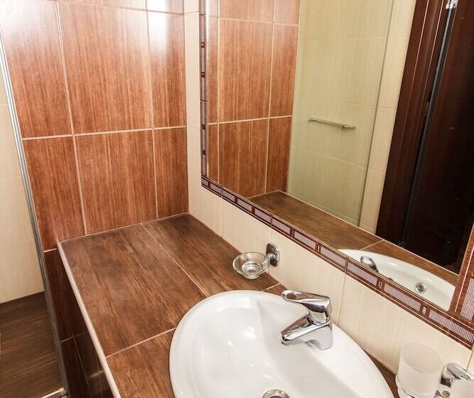 فندق White Night