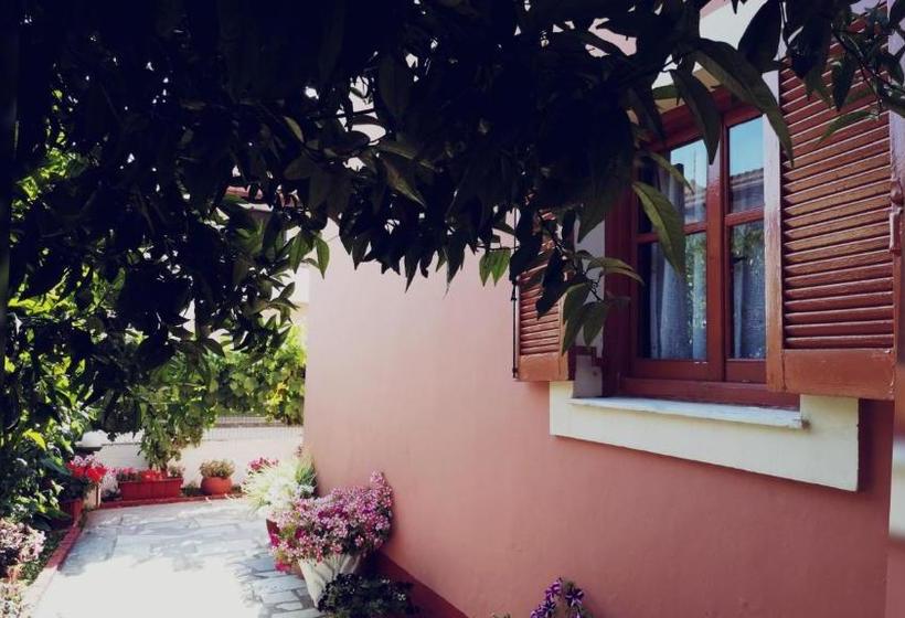 فندق Yanna's Apartments Vacation Homes