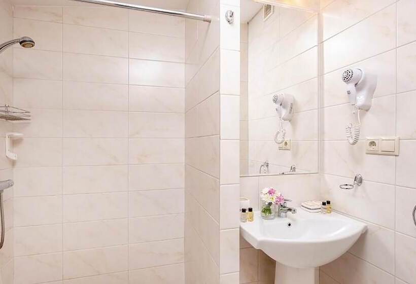 فندق Yards Of Capella