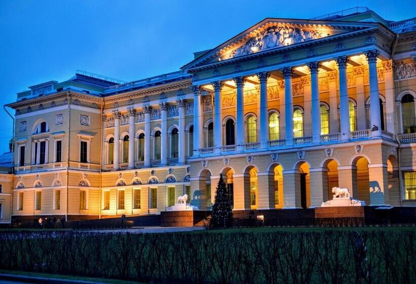 فندق Yards Of Capella