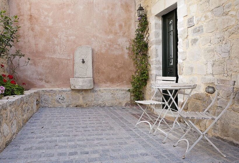 Kastellos Village   Central Complex