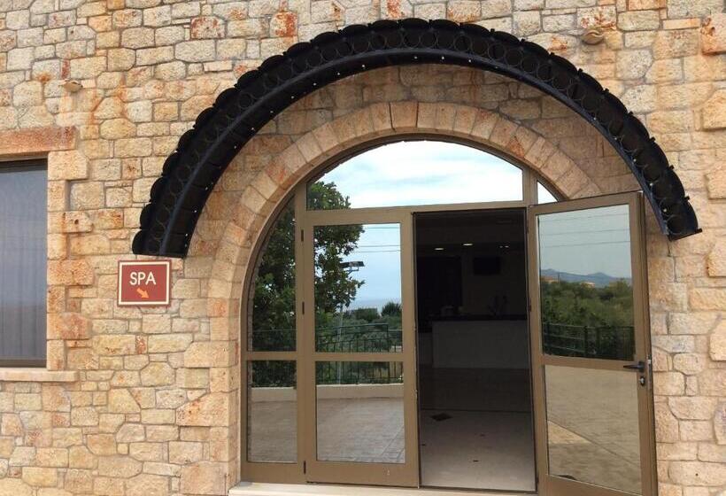 Kolokotronis Hotel & Spa