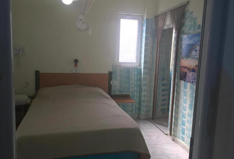 Kostas Rooms & Apartments