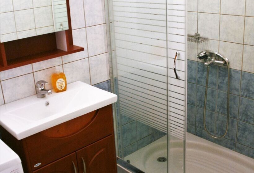 Lagoon View Apartments   Adults Only