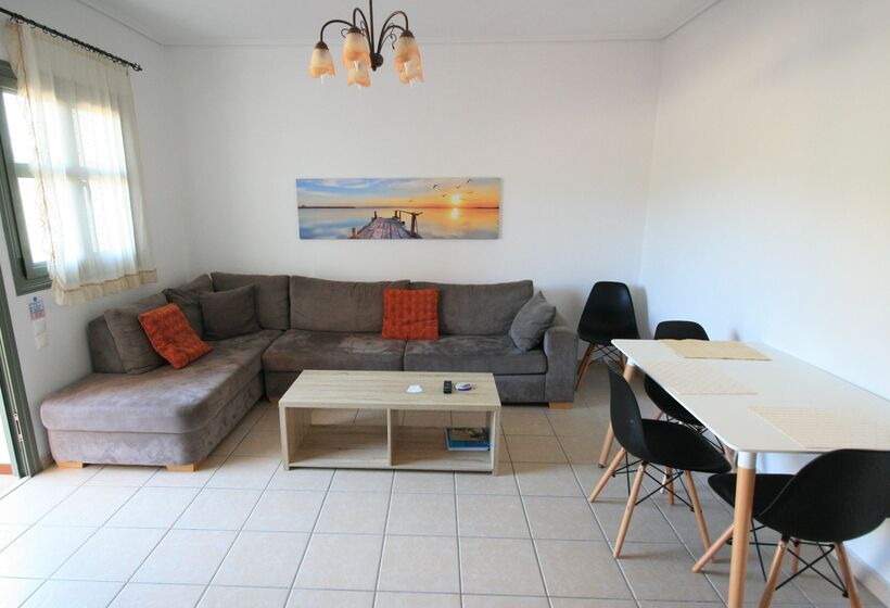 Lagoon View Apartments   Adults Only