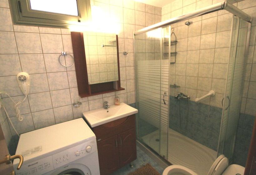 Lagoon View Apartments   Adults Only