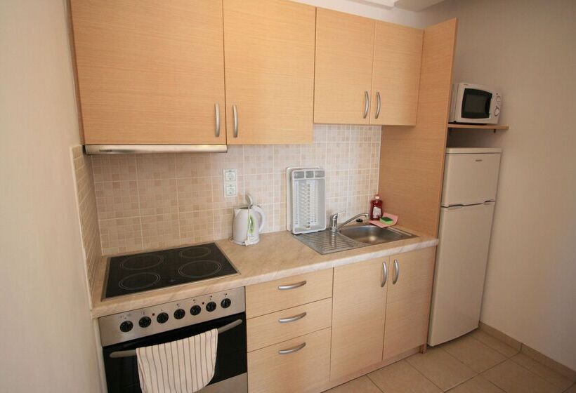 Lagoon View Apartments   Adults Only