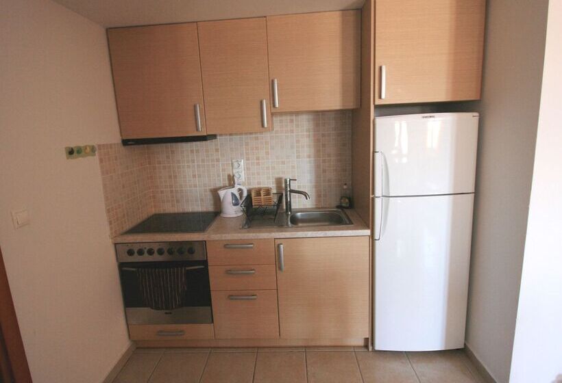 Lagoon View Apartments   Adults Only