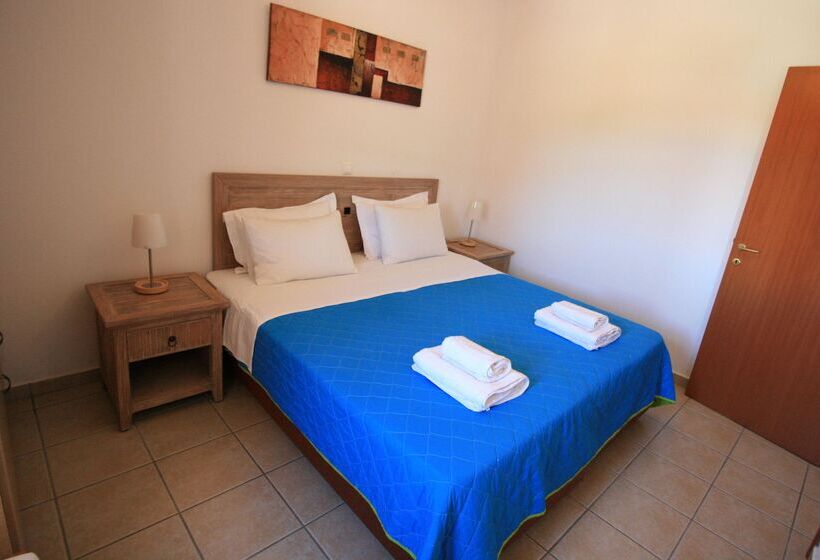 Lagoon View Apartments   Adults Only